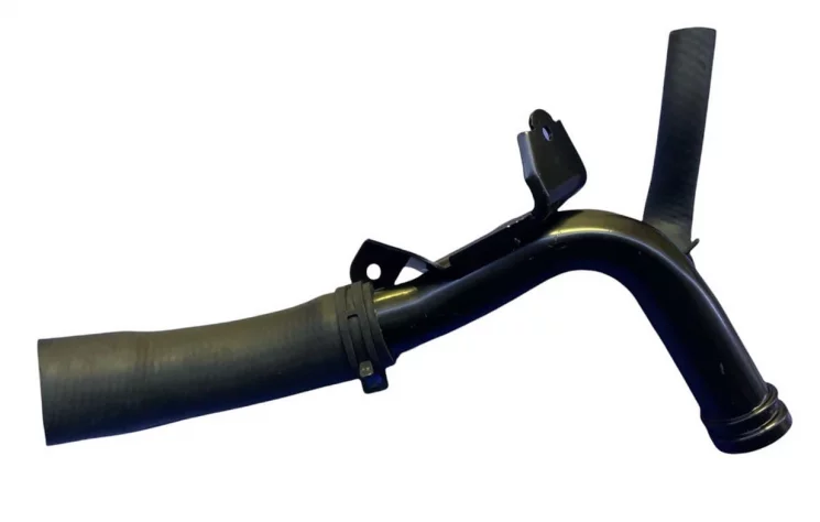 Патрубок системы охлаждения Renault Megane I, Scenic I, Laguna I, Trafic II, Espace IV, Opel Vivaro a, Nissan Primastar (арт. 03228)